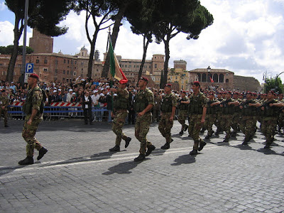 carabinieri paracadutisti tuscania