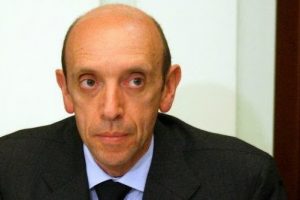 1 Milione di euro stipendio non basta: indagato per truffa allo Stato