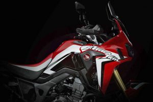 Honda Africa Twin CRF1000L prova opinioni, conviene comprarla?