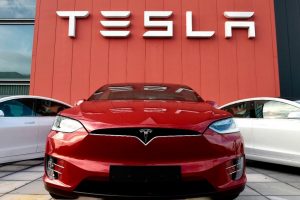 Azioni TESLA in Calo Dopo Dati del 3° Trimestre sulle Consegne di Auto