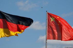 La Germania sta tradendo l'Europa con la Cina: la lezione con la Russia non gli è servita