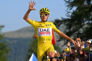 Quando Guadagna Pogacar Vincitore Giro d'Italia e Tour de France