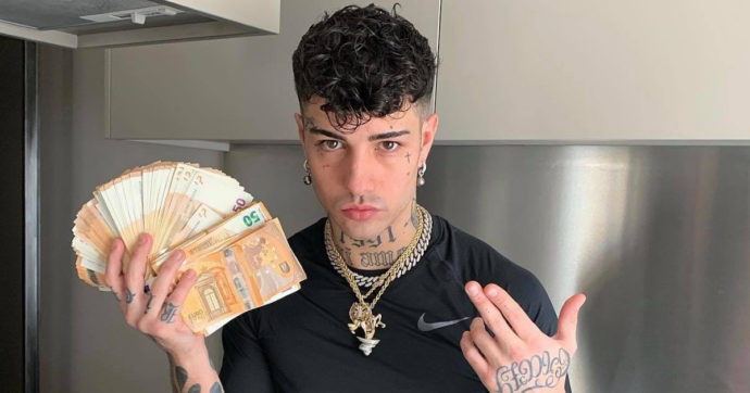 quanto guadagna Tony Effe: stipendio, ricchezza, patrimonio