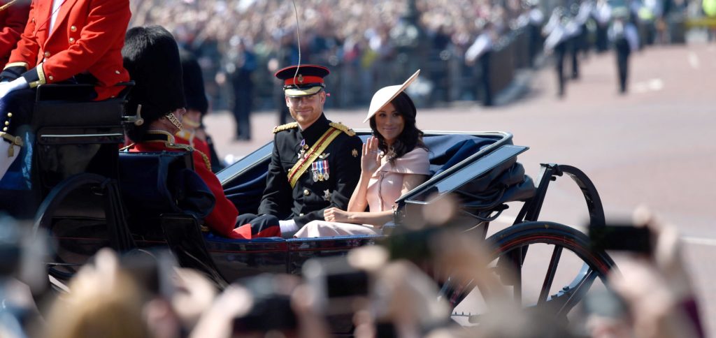 Meghan Markle: è legale l'uso che fa dei Titoli Nobiliari per vendere vestiti?  Duchessa di Sussex e Windsor